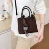 Colección Otoño 2026: Nuevo Bolso de Mano, Bolso de Hombro y Bolso Cruzado de Gamuza con Encanto Sencillo, Diseño de Rábano, Moderno, Lujoso y Lindo Estilo de Dibujos Animados