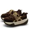 Tênis Esportivos Casuais 2026 Outono/Inverno Super Quente Novo Estilo Mais Vendido Versátil Sola Grossa Tênis Pai para Mulheres Aumenta Altura Treinamento Alemão Pão Shoes