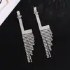 Nuevos pendientes largos de borla con letras de pedrería del fabricante para mujer, adelgazantes, totalmente de diamantes, pendientes de temperamento para boda y escenario E788