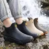 Novas galochas curtas estilo alemão para homens e mulheres, sapatos de trabalho impermeáveis para casais, adequados para pesca e uso na cozinha, leves, baixos, de sola grossa