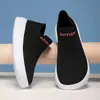Vendas Diretas de Fábrica Itens em Estoque: Tênis Casuais Confortáveis Respiráveis de Malha Tricotada Camuflados Esportivos Tamanho Grande Masculino e Feminino, Feminino Preto e Branco