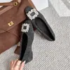 Sapatos Peludos Estilosos com Strass para Mulheres, Outono e Inverno 2026 Novo Estilo Coreano Sapatilhas de Bico Quadrado Estilo Fada com Adição de Lã
