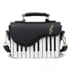 Nova bolsa estilo piano bordada feminina, bolsa de ombro simples e estilosa, estilo ocidental, bolsa transversal texeled