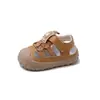 Sandalias de Verano para Bebé 2026 Estilo Nuevo para Niños y Niñas, Zapatos Transpirables Huecos Antipatadas para Niños Pequeños, Zapatos de Playa de Velcro para Niños