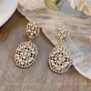 Pendientes de botón de perla ovalada con incrustaciones de diamantes en aguja de plata, lujo ligero, moda de alta gama, diseño exquisito, pendientes de nicho para mujer