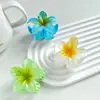 Horquilla de Frangipani Transfronteriza de 6 cm Celebridad de Internet Pinza de Flor de Gama Alta Pinza Elegante Pinza de Tiburón Adorno para el Cabello en la Parte Posterior de la Cabeza