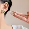 Moda Francesa Lujo Ligero Diseño de Nicho Personalidad Pendientes Estilo Dulce Fresco Pendientes de Mariposa Pendientes de Botón de Gama Alta