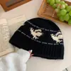 Chapéus Populares de Outono e Inverno, Chapéus de Pescador para Homens e Mulheres, Chapéus de Pescador de Crochê Tricotados com Jacquard de Pomba da Paz, Chapéus de Balde Quentes