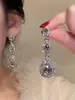 Aretes de Aguja Plateada con Borlas de Gota de Agua Incrustadas de Diamantes, Estilo Palacio, Nicho, Aretes Versátiles, Lujo Ligero, Venta al por Mayor de Aretes de Gama Alta