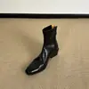 Novas botinhas pretas estilo retrô coreano 2026 para mulheres, com salto médio, bico quadrado, salto grosso e design justo, perfeitas para o dia a dia.