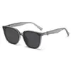 Gafas de Sol Cuadradas Nuevas para Hombre 2025, Modernas y Versátiles, Gafas de Sol de Gama Alta, Gafas de Sol Casuales Anti-UV para Mujer