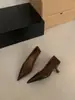 Sapatos de salto alto finos, bico fino, estilo retrô, patchwork, corte baixo, para mulheres, nova coleção outono 2025, camurça estilo francês, sapatilhas elegantes