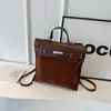 Mochila Portátil Vintage para Viajes Diarios de Mujer Otoño e Invierno 2024 Nueva Nicho Gran Capacidad Esmerilada Saliente Mochila Portátil