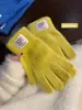 Nuevos Guantes Cálidos de Punto Engrosados para Mujer en Otoño e Invierno Estudiantes Color Sólido Guantes sin Dedos para Pantalla Táctil Venta al por Mayor