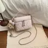 Comercio exterior estilo coreano transfronterizo bordado de rombos hilo para mujer 2026 nuevo estilo moderno rombos cadena bandolera bolso de hombro bolso pequeño cuadrado de mano