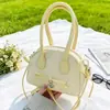 Bolsa Transversal Coreana de Nicho, Bonita e Fashion, Versátil Bolsa de Ombro/Axila, Bolsa de Bowling Casual para Mulheres do Dia a Dia