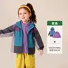 Roupas Infantis Amila 2026 Outono Nova Jaqueta Corta-Vento Três em Um para Meninas Jaqueta de Lã Infantil para Exterior