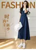 Foto Real de Vestido Jeans com Suspensório Casual Versátil, Vestido de Comprimento Médio Emagrecedor para Mulheres em Cores Azul, Cinza, Azul Claro e Vintage