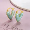 Aretes Blancos en Forma de Corazón para Mujer, Nuevos Pendientes de Tendencia 2023 con Diseño de Nicho de Alta Gama, Accesorios de Moda Ligeros de Lujo y Elegantes