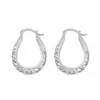 Pendientes de Dos Anillos con Forma de Flor Calada Populares Transfronterizos en Forma de U con Estilo Exagerado, Joyería de Estilo Retro Europeo y Americano, Venta Directa de Fábrica