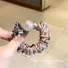 Elástico de Cabelo Quadrado de Cristal e Pérola Selecionado Cuidadosamente Estilo Coreano Alta Elasticidade Padrão de Temperamento para Rabo de Cavalo Coque