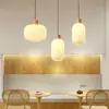 Lámpara de araña de estilo japonés con forma de tronco para restaurante, estilo nórdico, simple, color crema, pequeña lámpara de araña de cristal para dormitorio, mesita de noche, bar, pasillo.