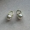 Pendientes de Perla Retro de Alta Gama Nueva Tendencia 2026 Temperamento Coreano Lujo Ligero Sentido de Diseño en el Cierre del Pendiente Pendiente de Nicho