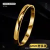 Pulsera de acero inoxidable para niñas alto sentido chapado nicho damas no se decolora hebilla titanio acero joyería joyería al por mayor