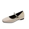 Zapatos de vestir negros para mujer 2026 nuevos primavera y otoño tacón bajo suela plana zapatos pequeños de cuero Mary Janes franceses zapatos de mujer para combinar con faldas