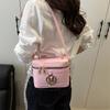 Bolso de Mano Casual Casual para Mujer 2025 Verano Nuevo Moda Nicho Bolso Cuadrado Pequeño Moderno de un Solo Hombro Cruzado
