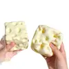 Estilo Mismo de Xiaohongshu Juguete de Apretar Queso Descompresión Rebote Lento Apretar Vaselina Juguete de Queso Alivio del Estrés Ventas Directas de Fábrica