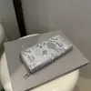 2025 Nueva Cartera para Mujer Bolso de Mano Largo con Relieve de Diamantes Moda Casual Gran Capacidad Portatarjetas Billetera para Monedas Mujer