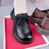 Sapatos Mãe Retrô de Comércio Exterior Transfronteiriço Novo Estilo Primavera e Outono Sapatos de Cano Baixo com Solado Macio para Mulheres Antiderrapantes Resistentes ao Desgaste Leves com Cadarço Sapatos Individuais