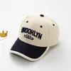 Gorros Infantiles Otoño Estilo Coreano Bordado de Letras Gorra de Béisbol Niños y Niñas Sombrero de Protección Solar para Bebé Primavera Verano Gorra de Pico Moderna