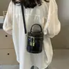 Bolsa para Mujer Estilo Coreano Cilindro Bolsa de Cosméticos Estilo Occidental Color Sólido Bolso de Hombro 2024 Nueva Llegada Cuadros de Diamantes Cadena Cubo Bolso Cruzado
