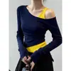 Camiseta Azul Marinho Falsa de Duas Peças para Mulheres 2025 Novo Estilo de Outono, Design Bonito, Top Elegante Único e Bonito com Cintura Marcada