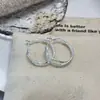 Pendientes de Anillo Trenzado de Doble Capa Sencillos para Mujer, Modernos, Únicos, Estilo de Nicho, Lujo Ligero, Sensación de Alta Gama, Pendientes Versátiles