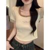 Camiseta de Manga Corta con Hombro Derecho Descubierto para Mujer en Verano Nuevo Estilo Cuello Cuadrado en Contraste Diseño Niche con Aspecto Adelgazante Top Corto con Clavícula Descubierta
