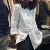 Exportação de comércio exterior estação europeia tamanho grande camisa de algodão e linho retrô artística fivela irregular manga 3/4 blusa pulôver