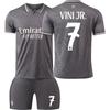 2425 Camiseta del Real Madrid gris traje de fútbol para dos hombres No. 7 Vinicius niños adultos 9 mbape transfronterizo