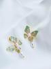 Pendientes de mariposa con perlas y esmalte al óleo, estilo Mori, con luz de mariposa, de lujo, con forma de aguja, placa de incienso para mosquitos, clip para las orejas, libro rojo pequeño