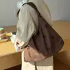 Bolso de Hombro Estilo Coreano Otoño e Invierno Nuevo Gamuza Mate Calado Pétalo Versátil para el Trabajo con un Ambiente Relajado Bolso Tote de Hombro