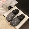 Sandálias Abertas com Rede e Strass para Mulheres 2026 Novo Verão Respiráveis Vazadas Slip-On Sapatos Meio Mula Preguiçoso