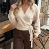 Nuevo Estilo de Punto Otoño e Invierno 2026 Suéter Irregular Corto de Cuello V con Cinturón de Corbata de Manga Larga para Mujer Estilo Europeo y Americano Transfronterizo