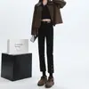 Jeans Versátiles de Ajuste Delgado, Cómodos y de Diseño Único en Gris Cemento, Favorecedores y Moldeadores del Vientre con Tacto Fluido, Jeans para Mujeres con Forma de Pera