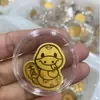 Shuibeike Mesmo Estilo Ouro Puro 2mg Riqueza Princesa Por Favor Fique Rica Riqueza Adesivo de Celular Presente Promocional Atacado