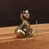Estatueta de Gato em Latão, Superfície Lisa, Gato de Anime, Decoração Retro para Escritório em Casa e Lazer, Artesanato de Mesa, Pequenos Enfeites
