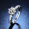Venta Directa de Fábrica Anillo Ajustable de Apertura con Diamante Sintético para Mujer Seis Garras Un Quilate Anillo de Imitación Moissanita Suministro en Vivo