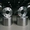 Flange de Aço Carbono Soldada Padrão Nacional Flange Forjada de Alta Pressão para Solda de Topo Flange de Aço Inoxidável 304 para Solda Plana