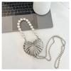 2026 Invierno Nuevo Estilo Portátil Mini Bolso de Concha Metal Bolso Elegante Noche en Forma de Corazón Cadena Hombro Cruzado